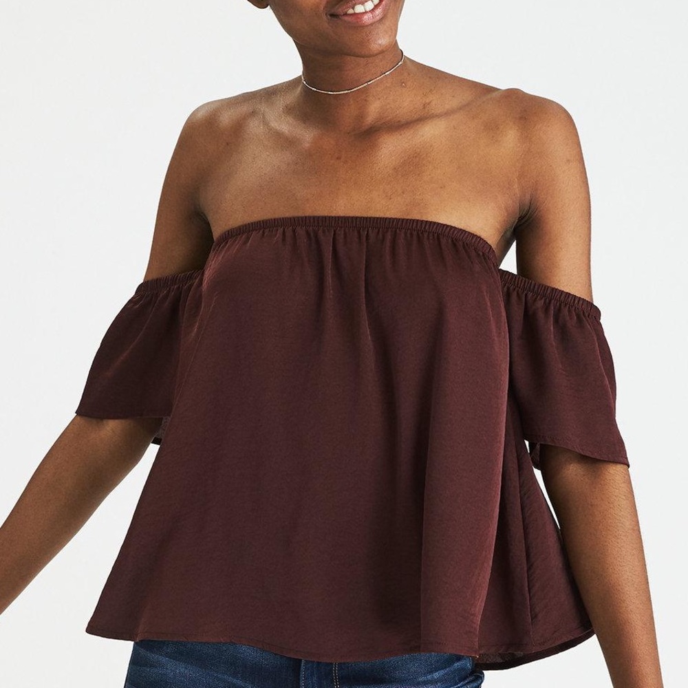 AE Silk off the Shoulder Top ✨